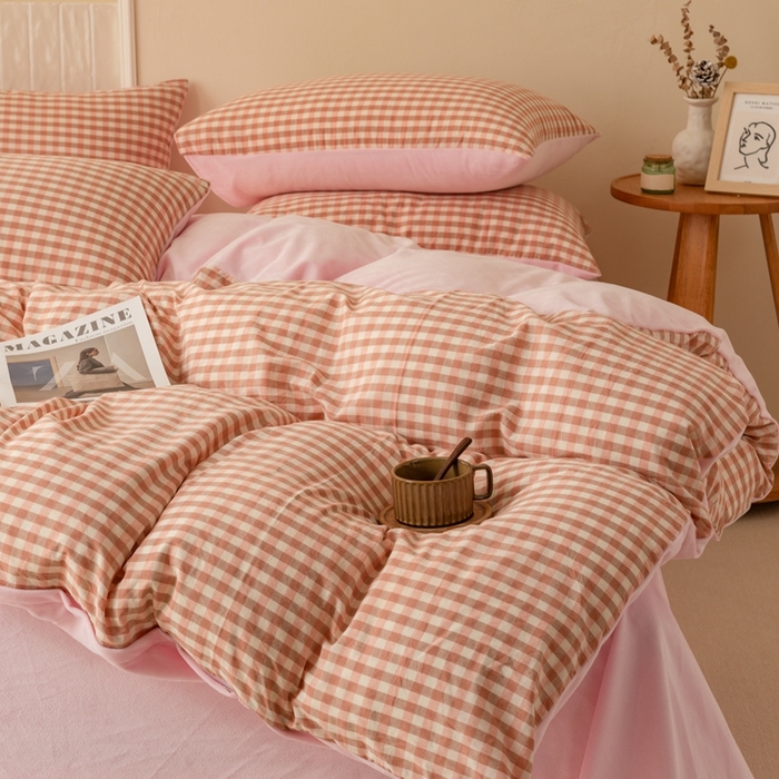 91家纺网 家纺一手货源 找家纺 雯雨家纺 全棉纯棉加牛奶绒宝宝绒一面棉一面绒四件套 棉绒-粉小格