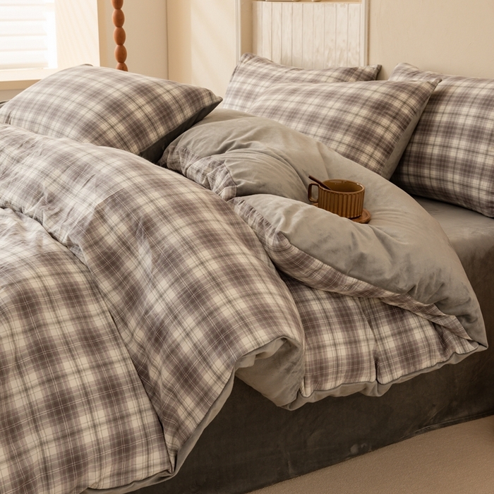 91家纺网 家纺一手货源 找家纺 雯雨家纺 全棉纯棉加牛奶绒宝宝绒一面棉一面绒四件套 棉绒-轩尼诗