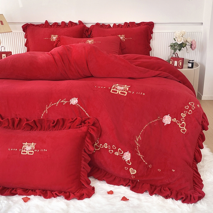 91家纺网 家纺一手货源 找家纺 （总）恋尚羽家纺 2025新款公主绒全消光牛奶绒高克重加厚绣花婚庆款四件套-花好月圆