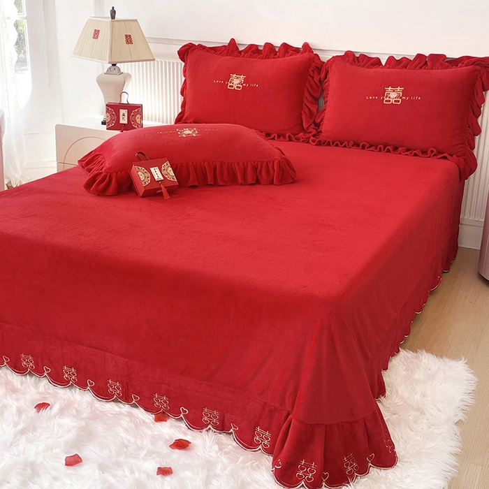 91家纺网 家纺一手货源 找家纺 （总）恋尚羽家纺 2025新款公主绒全消光牛奶绒高克重加厚绣花婚庆款四件套-花好月圆