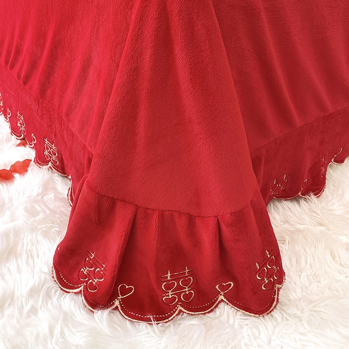 91家纺网 家纺一手货源 找家纺 （总）恋尚羽家纺 2025新款公主绒全消光牛奶绒高克重加厚绣花婚庆款四件套-花好月圆