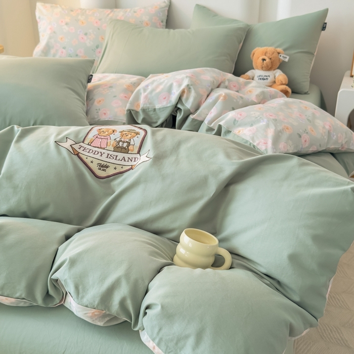 91家纺网 家纺一手货源 找家纺 泰迪爱兰Teddy ISLAND 2025新款40支全棉印花刺绣四件套 烟雨花间