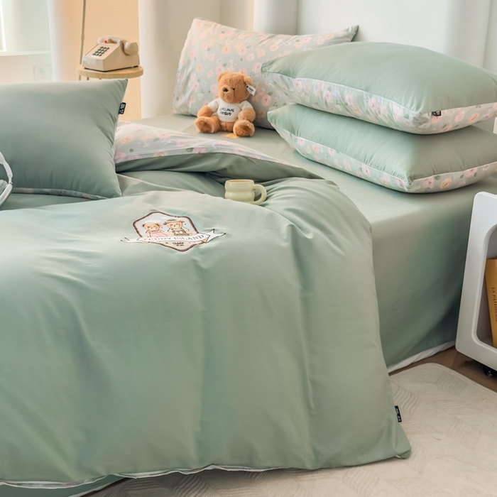 91家纺网 家纺一手货源 找家纺 泰迪爱兰Teddy ISLAND 2025新款40支全棉印花刺绣四件套 烟雨花间