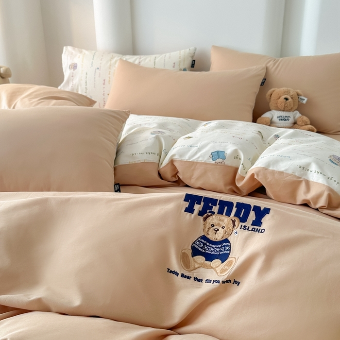 91家纺网 家纺一手货源 找家纺 泰迪爱兰Teddy ISLAND 2025新款40支全棉印花刺绣四件套 童年诗篇