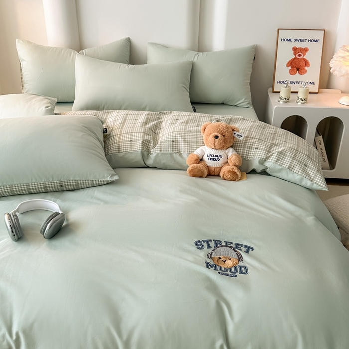 91家纺网 家纺一手货源 找家纺 泰迪爱兰Teddy ISLAND 2025新款40支全棉印花刺绣四件套 挽夏-绿