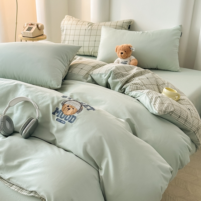 91家纺网 家纺一手货源 找家纺 泰迪爱兰Teddy ISLAND 2025新款40支全棉印花刺绣四件套 挽夏-绿