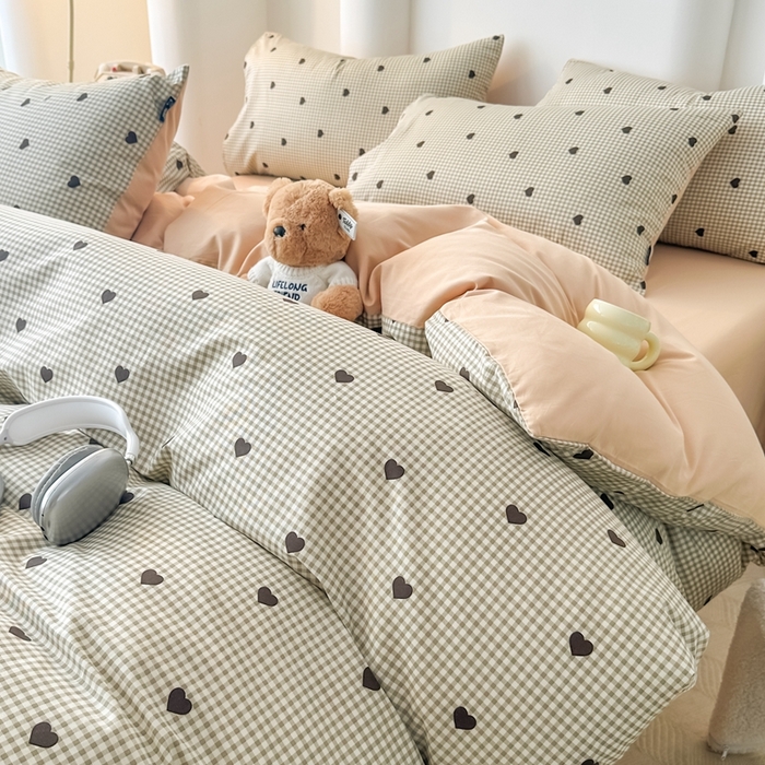 91家纺网 家纺一手货源 找家纺 泰迪爱兰Teddy ISLAND 2025新款40支全棉印花刺绣四件套 守护甜心