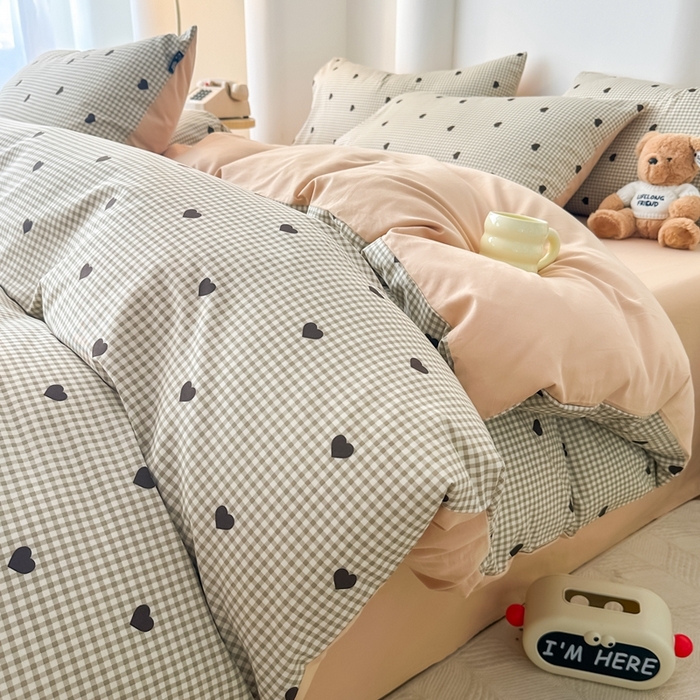 91家纺网 家纺一手货源 找家纺 泰迪爱兰Teddy ISLAND 2025新款40支全棉印花刺绣四件套 守护甜心