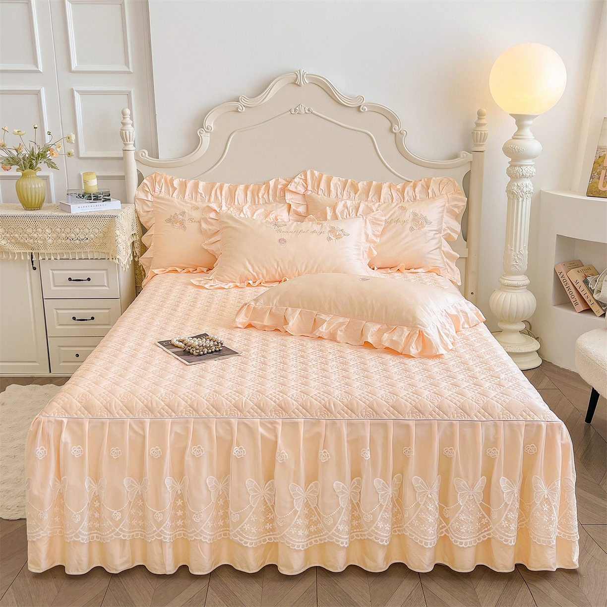 宜凡家纺 2025新款长绒棉绣花夹棉床裙三件套--蝶恋笙花系列 蝶恋笙花 芙绒玉