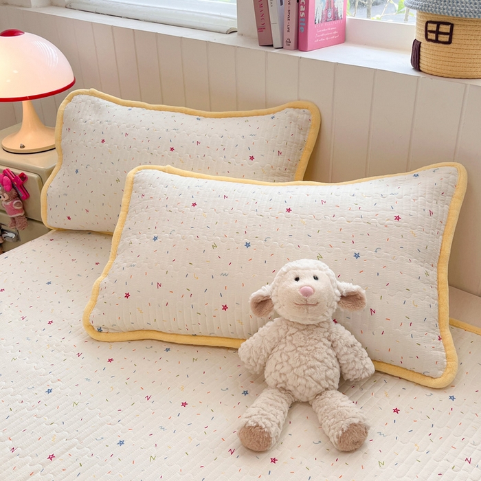 91家纺网 家纺一手货源 找家纺 （总）贝扬思家纺 2025新款云感双层纱ins少女心可爱系加厚豆豆被床盖暖梦系列（小红书推荐）