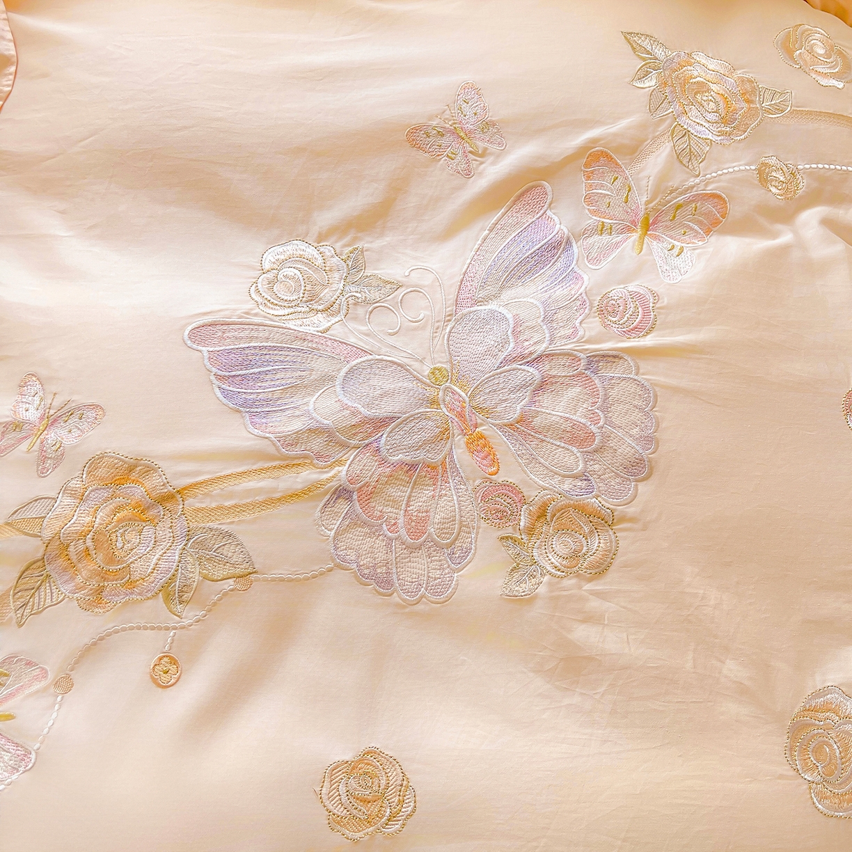 91家纺网 家纺一手货源 找家纺 宜凡家纺 2025新款长绒棉绣花夹棉床盖四件套--蝶恋笙花系列 蝶恋笙花 芙蓉玉