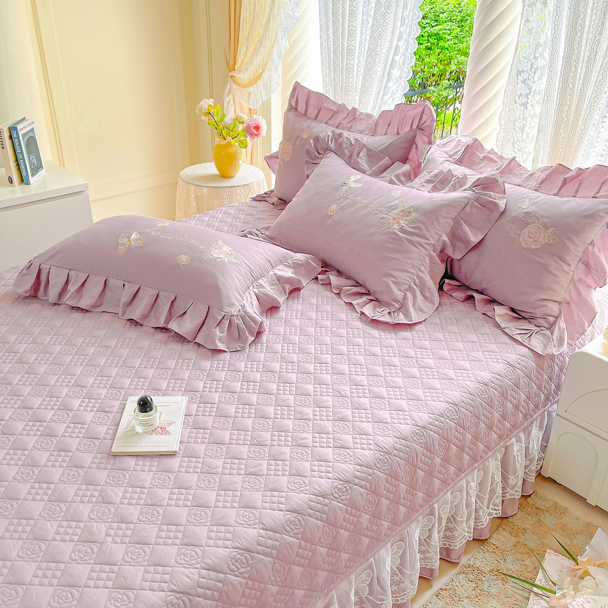 91家纺网 家纺一手货源 找家纺 宜凡家纺 2025新款长绒棉绣花夹棉床盖四件套--蝶恋笙花系列 蝶恋笙花 罗兰紫