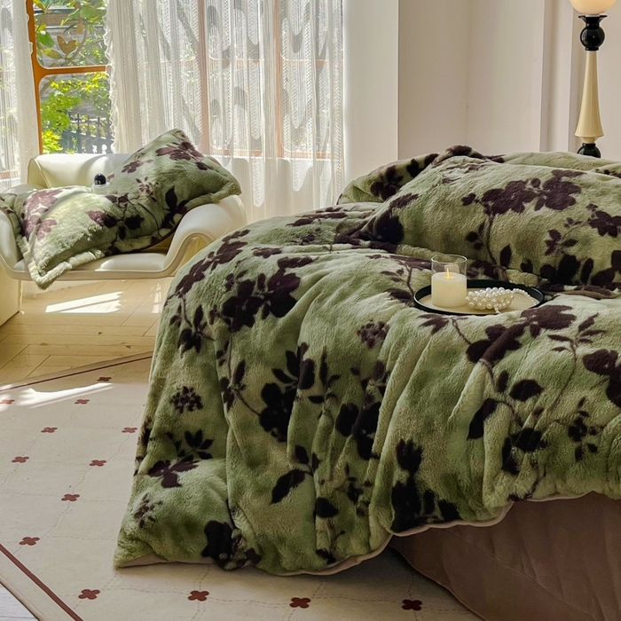 91家纺网 家纺一手货源 找家纺 （总）梦纤绒 2025新款亲肤舒适兔毛印花牛奶绒保暖四件套一美拉德系