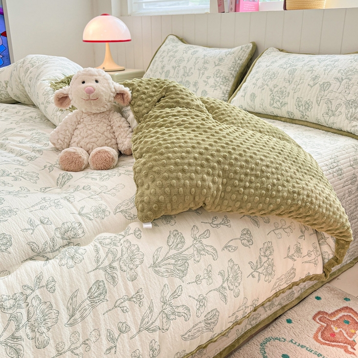 91家纺网 家纺一手货源 找家纺 贝扬思家纺 2025新款云感双层纱ins少女心可爱系加厚豆豆被床盖暖梦系列（小红书推荐） 线条兔