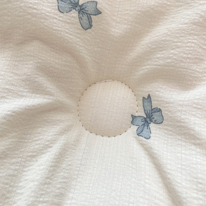 91家纺网 家纺一手货源 找家纺 贝扬思家纺 2025新款云感双层纱ins少女心可爱系加厚豆豆被床盖暖梦系列（小红书推荐） 小蓝蝶