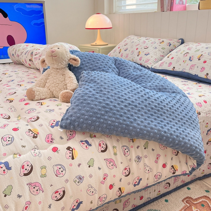 91家纺网 家纺一手货源 找家纺 贝扬思家纺 2025新款云感双层纱ins少女心可爱系加厚豆豆被床盖暖梦系列（小红书推荐） 新新酱