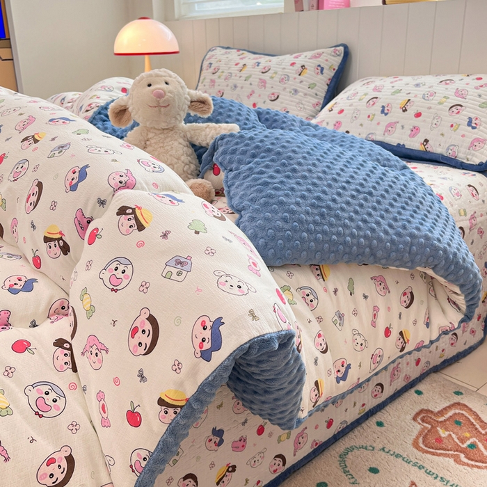 91家纺网 家纺一手货源 找家纺 贝扬思家纺 2025新款云感双层纱ins少女心可爱系加厚豆豆被床盖暖梦系列（小红书推荐） 新新酱