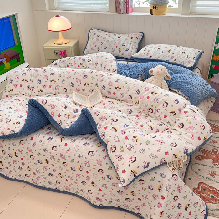 91家纺网 家纺一手货源 找家纺 贝扬思家纺 2025新款云感双层纱ins少女心可爱系加厚豆豆被床盖暖梦系列（小红书推荐） 新新酱