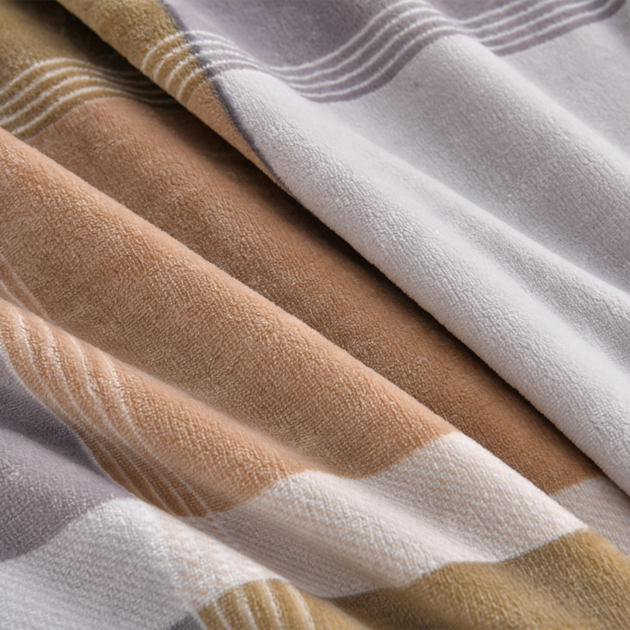 91家纺网 家纺一手货源 找家纺 橘姿家纺 2025新款9-10斤牛奶绒四件套金貂绒四件套 格韵