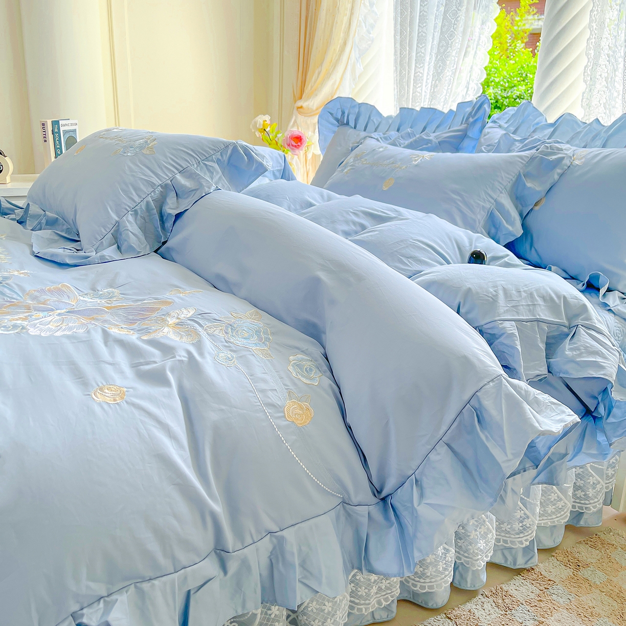 91家纺网 家纺一手货源 找家纺 （总）宜凡家纺 2025新款长绒棉绣花夹棉床盖三件套--蝶恋笙花系列