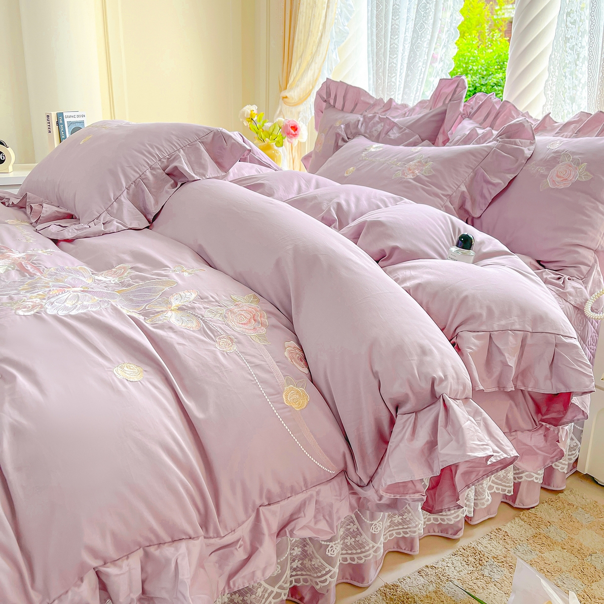 91家纺网 家纺一手货源 找家纺 宜凡家纺 2025新款长绒棉绣花夹棉床盖三件套--蝶恋笙花系列 蝶恋笙花 罗兰紫