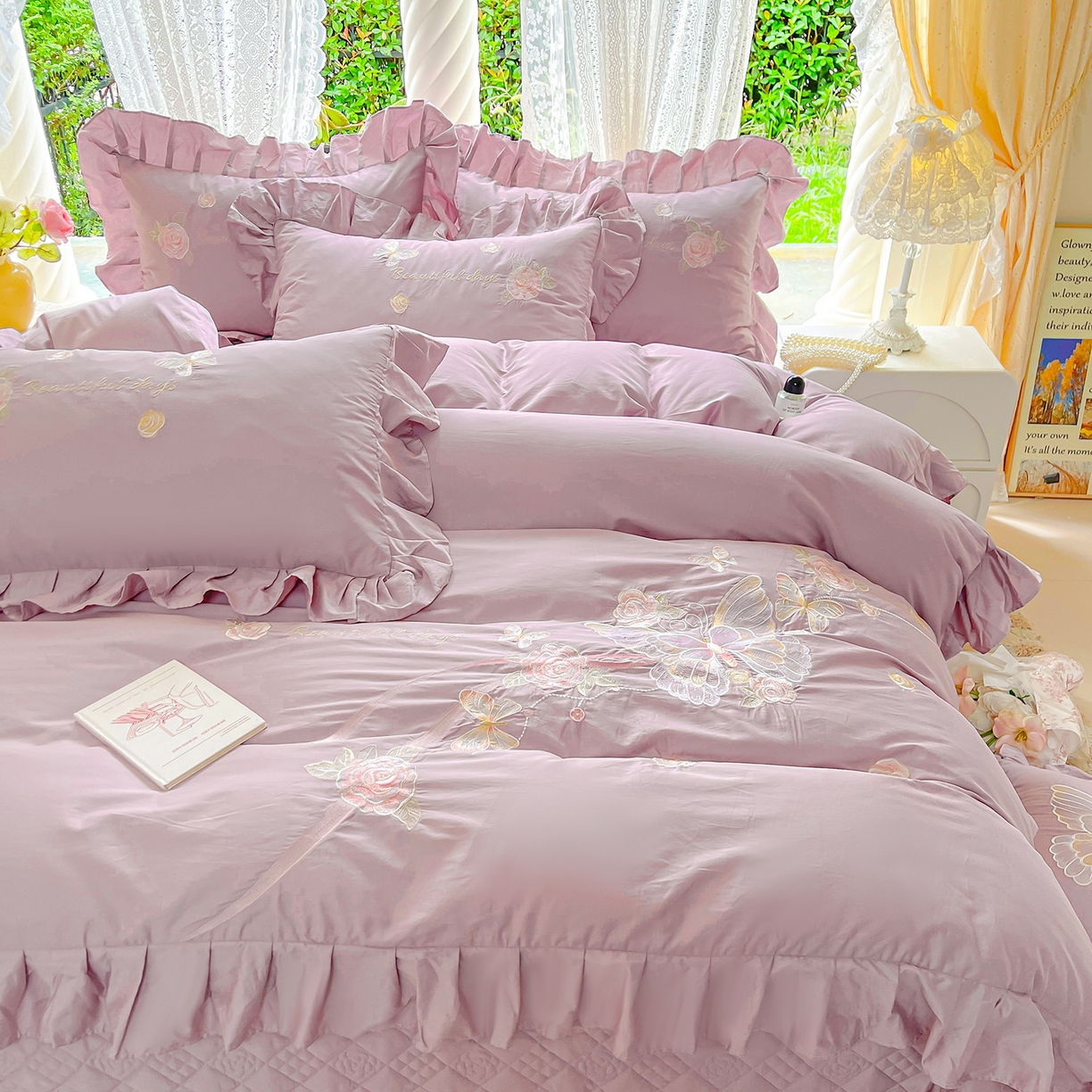 91家纺网 家纺一手货源 找家纺 宜凡家纺 2025新款长绒棉绣花夹棉床盖三件套--蝶恋笙花系列 蝶恋笙花 罗兰紫