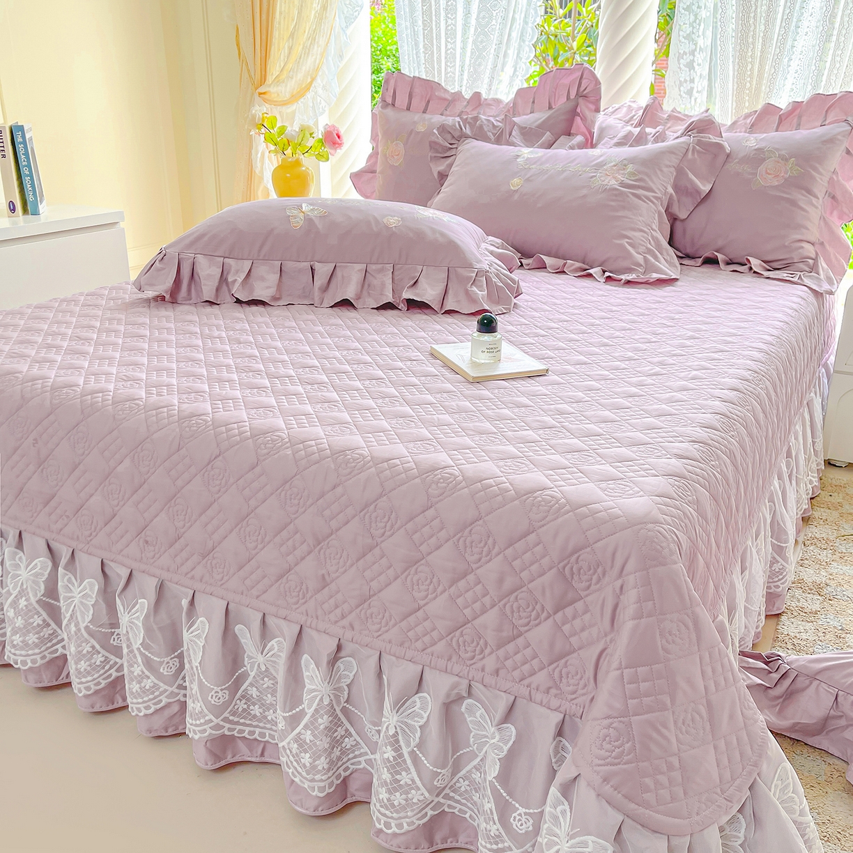 91家纺网 家纺一手货源 找家纺 宜凡家纺 2025新款长绒棉绣花夹棉床盖三件套--蝶恋笙花系列 蝶恋笙花 罗兰紫