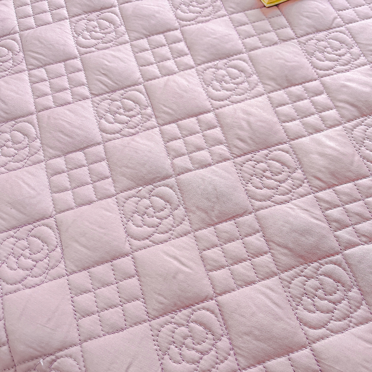 91家纺网 家纺一手货源 找家纺 宜凡家纺 2025新款长绒棉绣花夹棉床盖三件套--蝶恋笙花系列 蝶恋笙花 罗兰紫