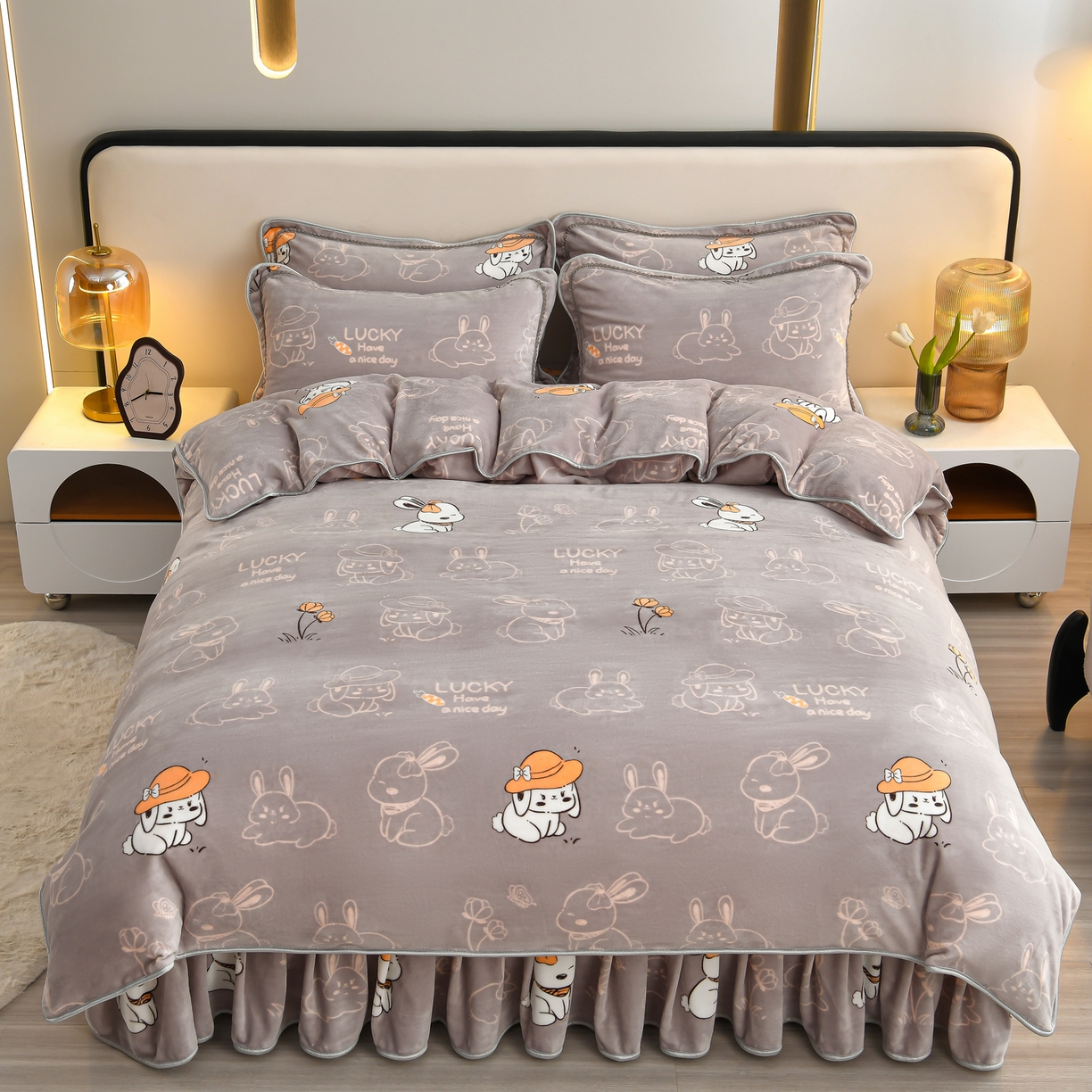 91家纺网 家纺一手货源 找家纺 橘姿家纺 2025新款9-10斤牛奶绒四件套金貂绒四件套 快乐时光