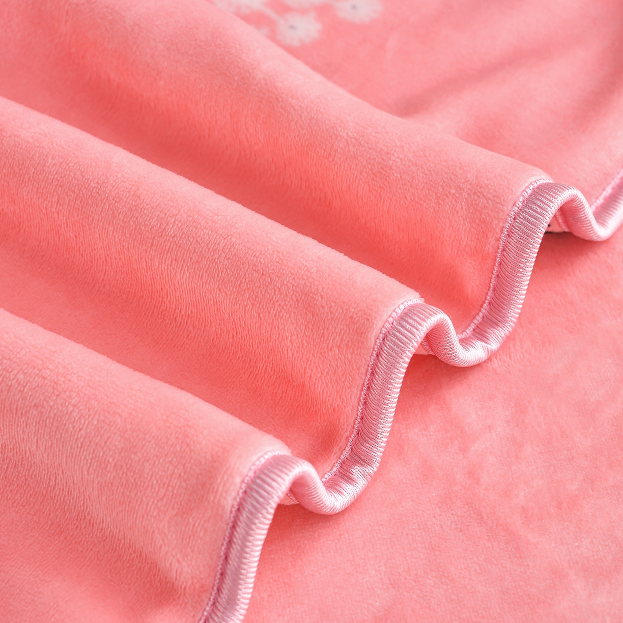 91家纺网 家纺一手货源 找家纺 橘姿家纺 2025新款9-10斤牛奶绒四件套金貂绒四件套 蒲英之恋