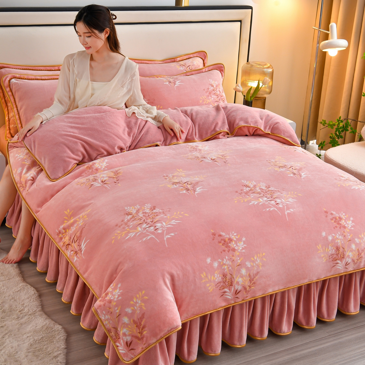 91家纺网 家纺一手货源 找家纺 橘姿家纺 2025新款9-10斤牛奶绒四件套金貂绒四件套 秋意