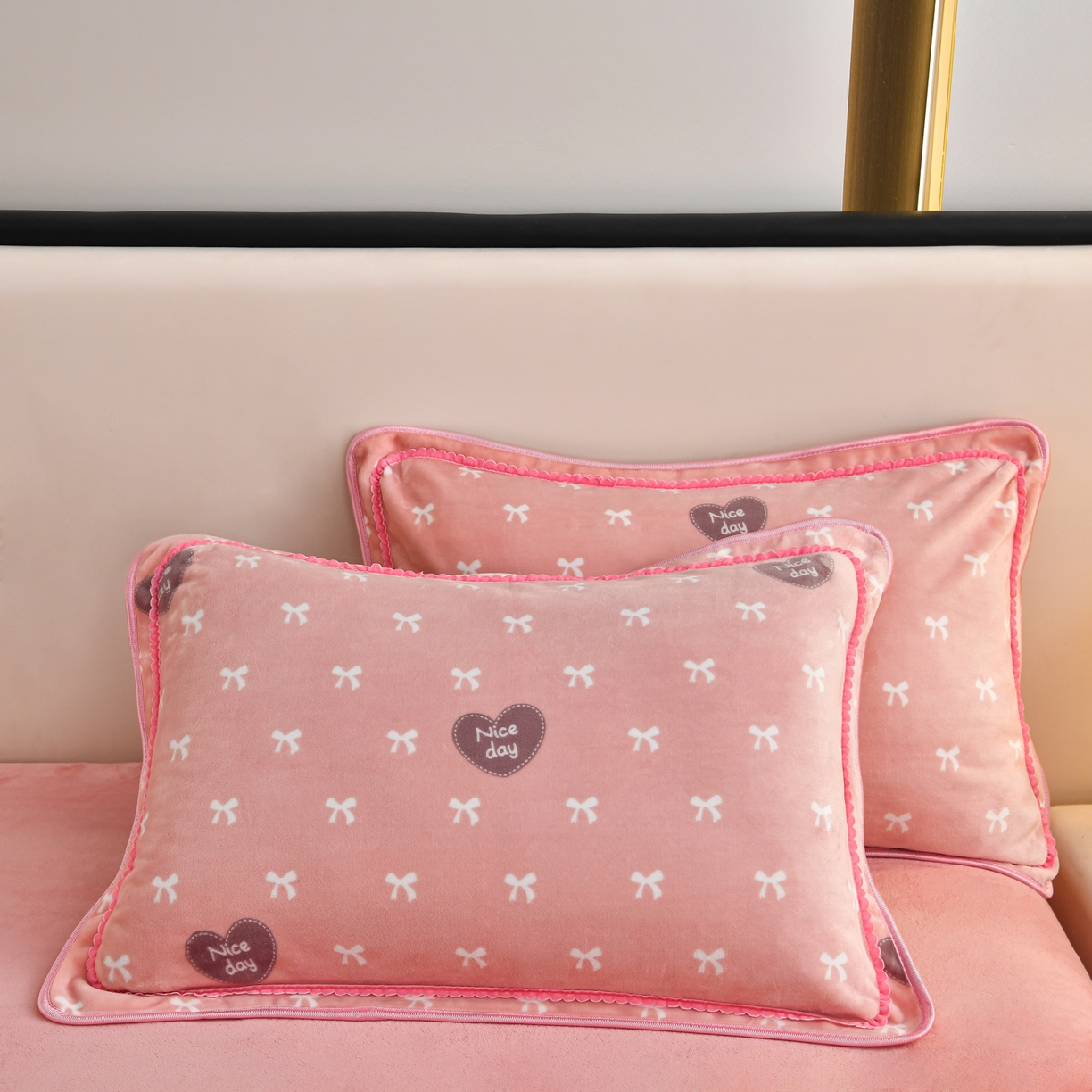 91家纺网 家纺一手货源 找家纺 橘姿家纺 2025新款9-10斤牛奶绒四件套金貂绒四件套 甜心时尚