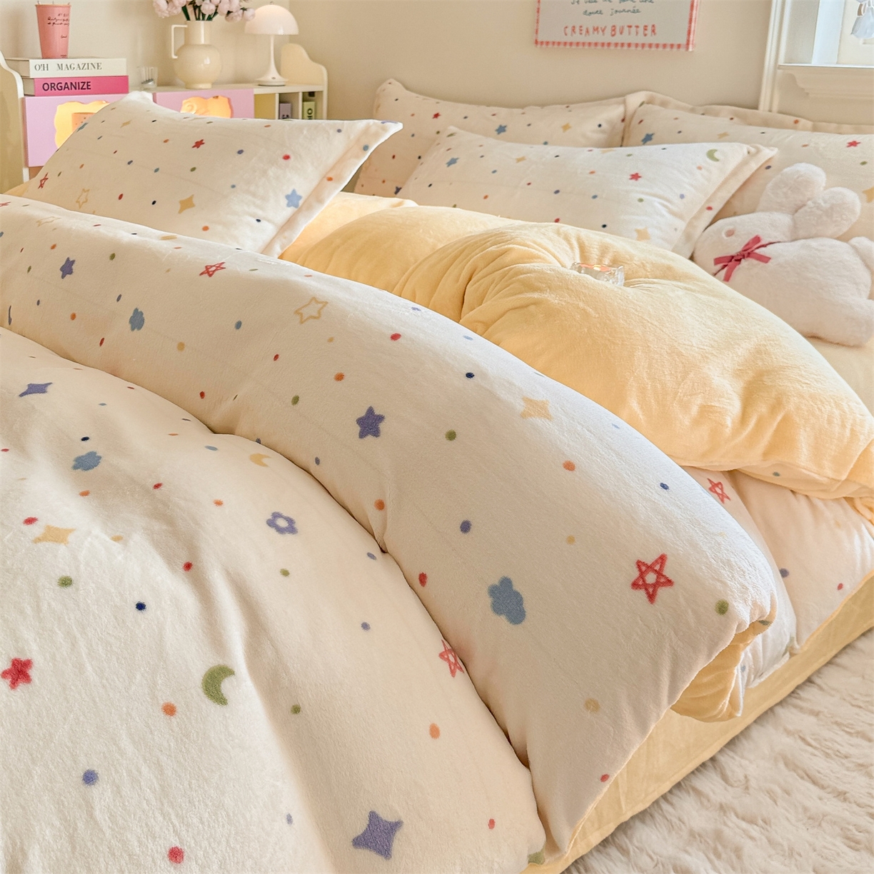 91家纺网 家纺一手货源 找家纺 （总）名兮家居 2025新款卡通时尚风高克重印花牛奶绒四件套