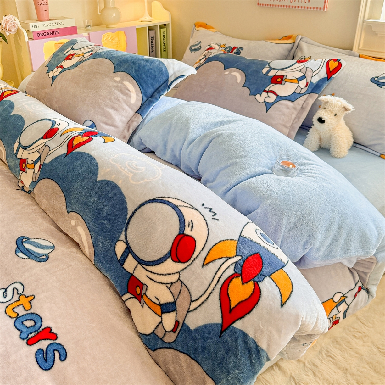 91家纺网 家纺一手货源 找家纺 （总）名兮家居 2025新款卡通时尚风高克重印花牛奶绒四件套