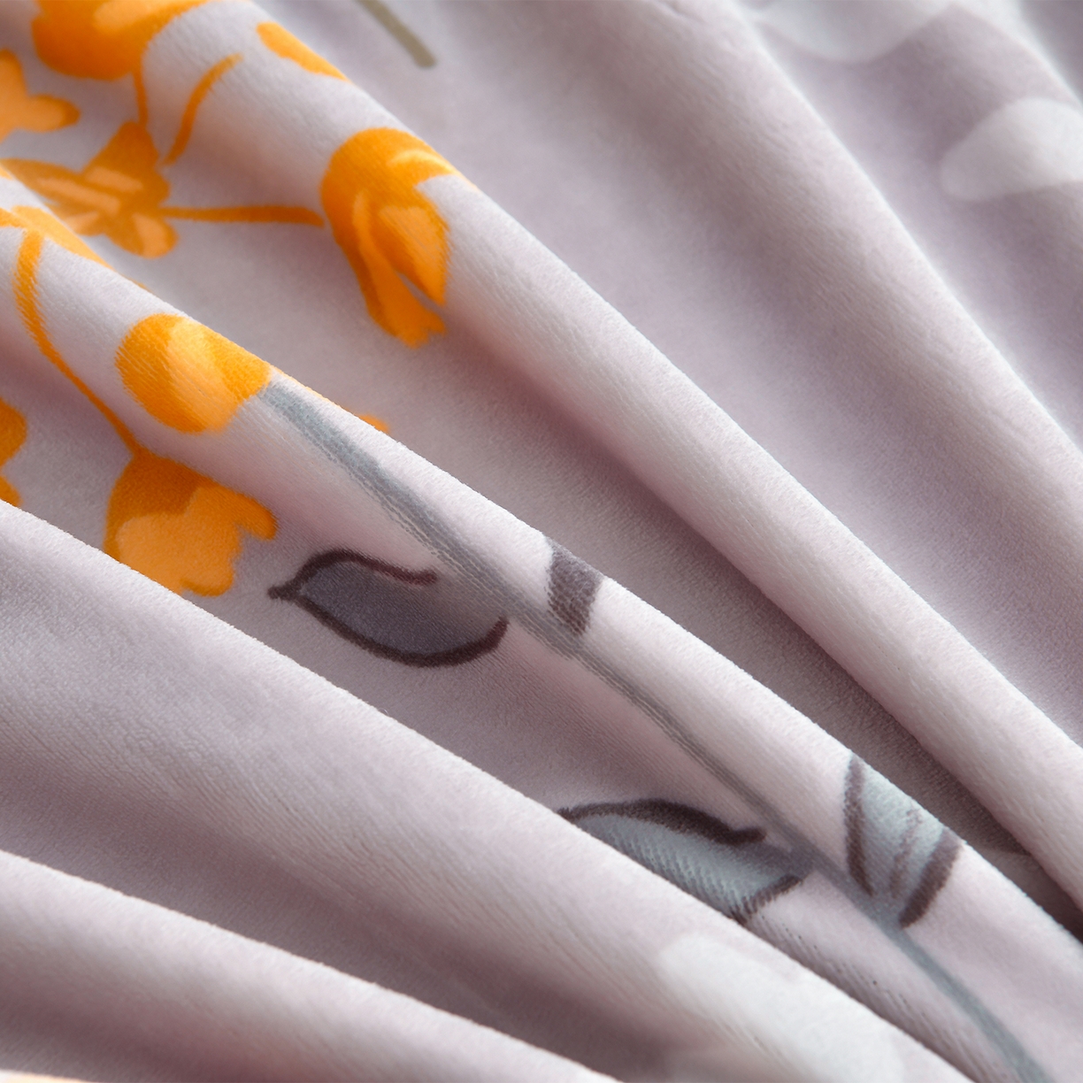 91家纺网 家纺一手货源 找家纺 橘姿家纺 2025新款9-10斤牛奶绒四件套金貂绒四件套 约定