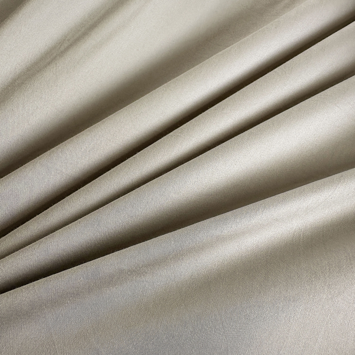 91家纺网 家纺一手货源 找家纺 （总）宜凡家纺 2025新款长绒棉绣花夹棉床盖四件套--天鹅之吻系列