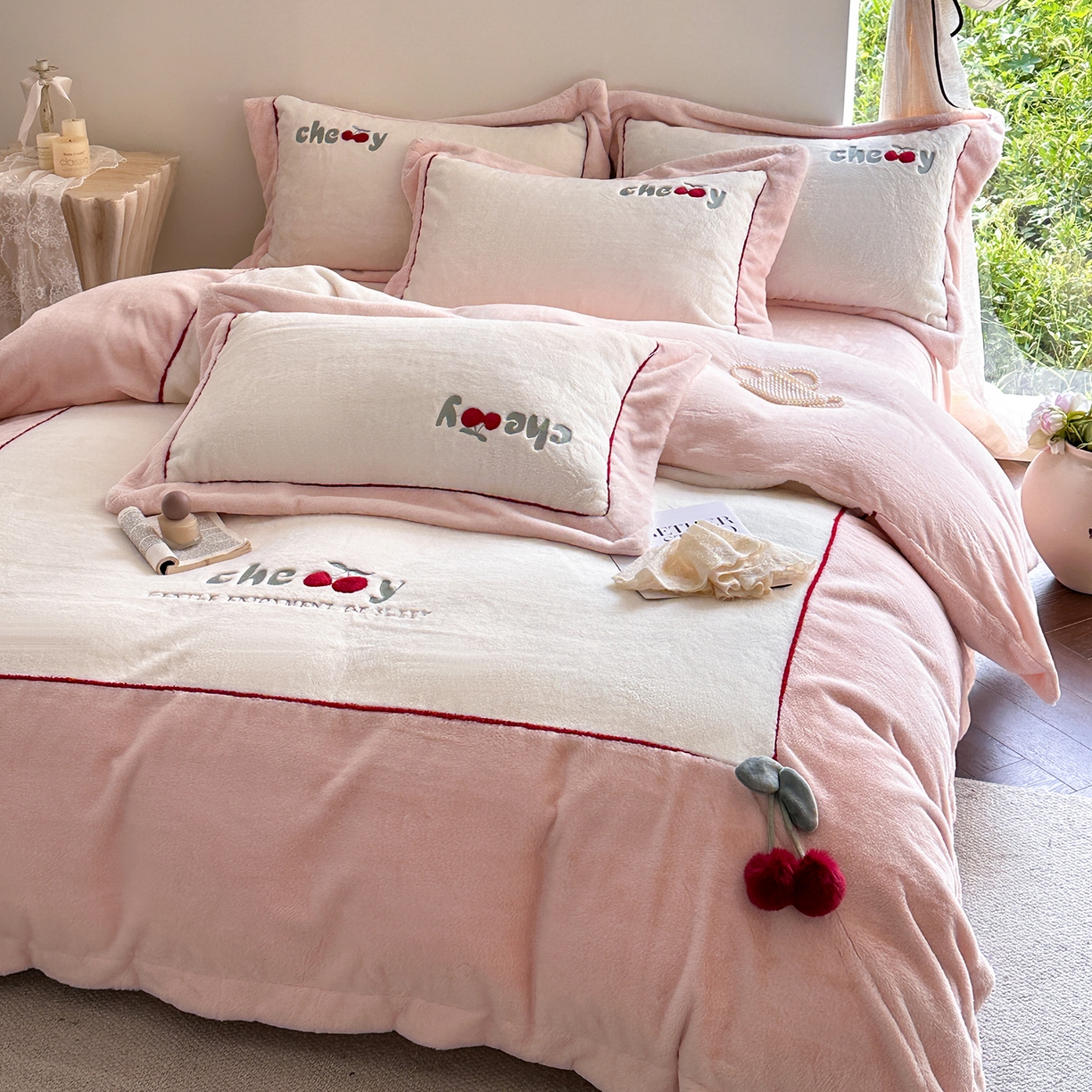 艾唯希家纺 2025新款小兔毛全消光牛奶绒工艺四件套-绒樱桃系列 绒樱桃-粉