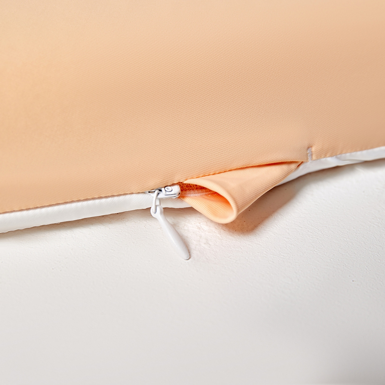 91家纺网 家纺一手货源 找家纺 蔻眠 儿童硅胶护颈枕芯可水洗护颈护脊学生枕头婴幼儿园宝宝定型枕 云朵硅胶枕-橙色