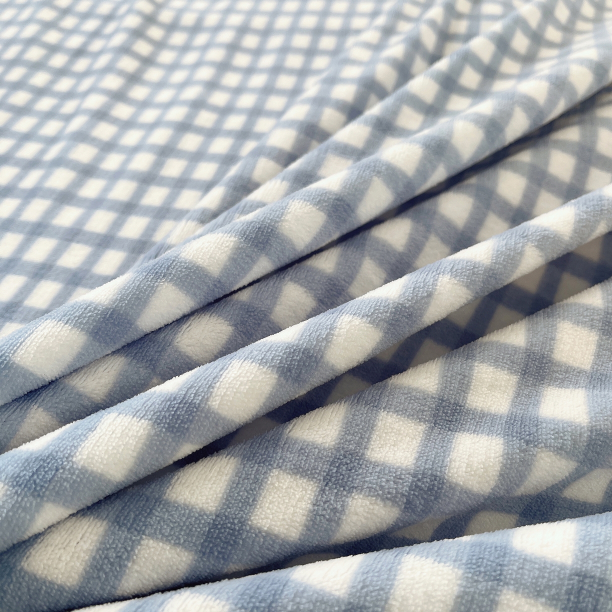 91家纺网 家纺一手货源 找家纺 炫拼家纺 2025新款高克重牛奶绒格子卡通毛巾绣加厚四件套-糖宝系列 糖宝-星球萌宠