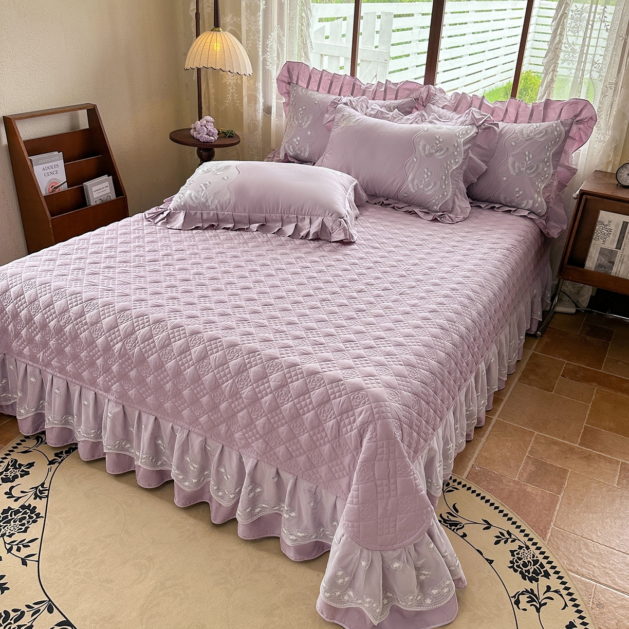 91家纺网 家纺一手货源 找家纺 宜凡家纺 2025新款长绒棉绣花夹棉床盖三件套--天鹅之吻系列 天鹅之吻 香芋紫