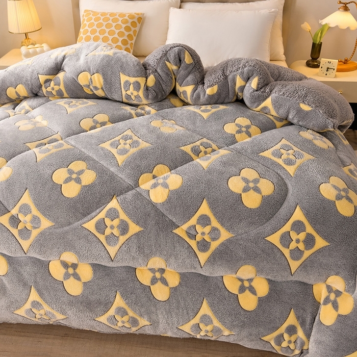 91家纺网 家纺一手货源 找家纺 （总）金多美家纺 2025新款AB版雪花绒羊羔绒冬被被子被芯