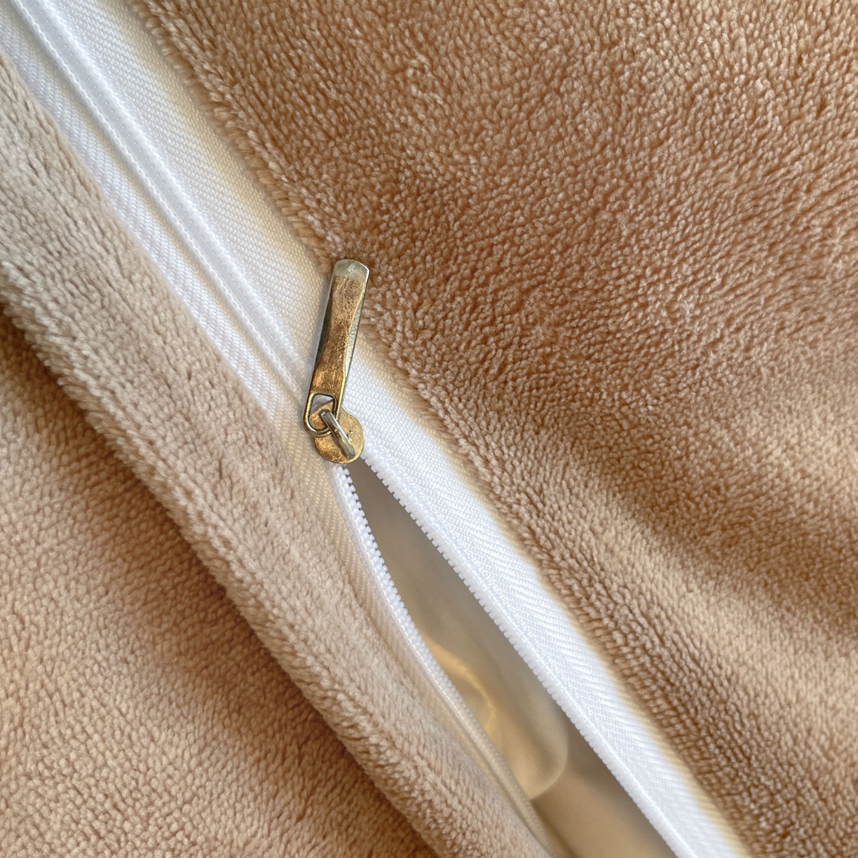 91家纺网 家纺一手货源 找家纺 羚羊语家纺 2025新款灯芯绒 温暖颂系列-印花牛奶绒四件套高克重简约卡通花卉提花加厚保暖床单床笠三件套（买家秀请联系客服!） 温暖颂-宠物乐园