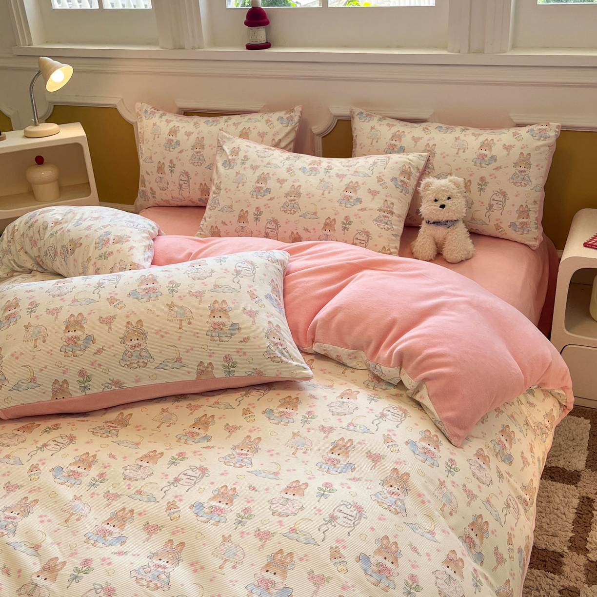91家纺网 家纺一手货源 找家纺 羚羊语家纺 2025新款灯芯绒 温暖颂系列-印花牛奶绒四件套高克重简约卡通花卉提花加厚保暖床单床笠三件套（买家秀请联系客服!） 温暖颂-兔儿啵啵