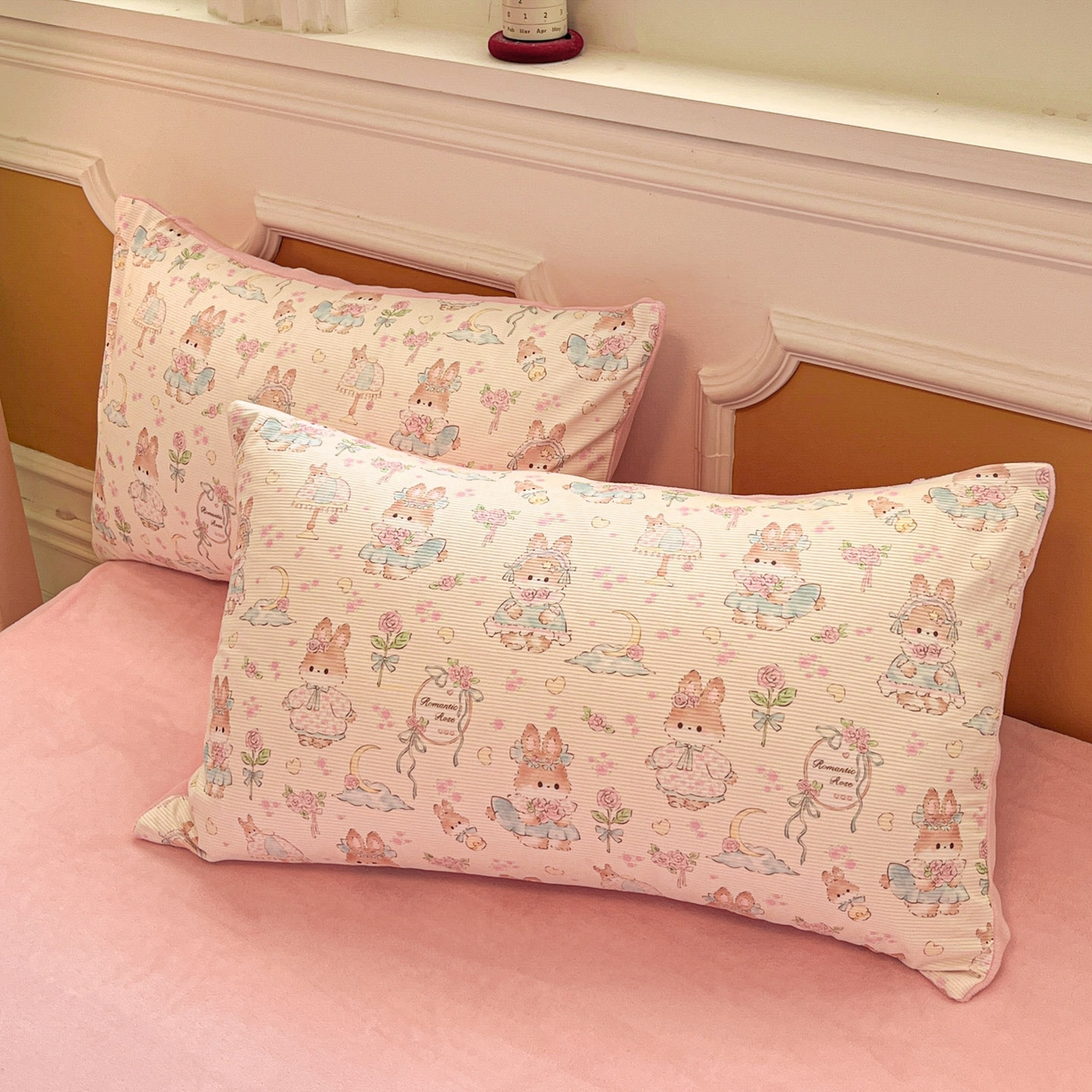 91家纺网 家纺一手货源 找家纺 羚羊语家纺 2025新款灯芯绒 温暖颂系列-印花牛奶绒四件套高克重简约卡通花卉提花加厚保暖床单床笠三件套（买家秀请联系客服!） 温暖颂-兔儿啵啵