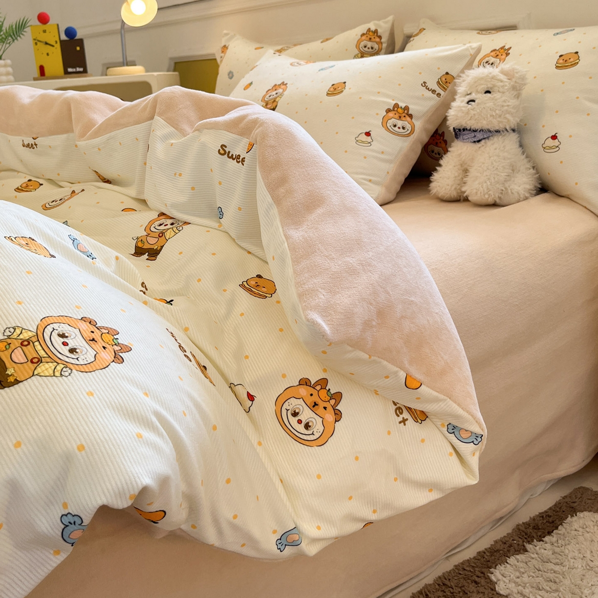 91家纺网 家纺一手货源 找家纺 羚羊语家纺 2025新款灯芯绒 温暖颂系列-印花牛奶绒四件套高克重简约卡通花卉提花加厚保暖床单床笠三件套（买家秀请联系客服!） 温暖颂-卡皮小布