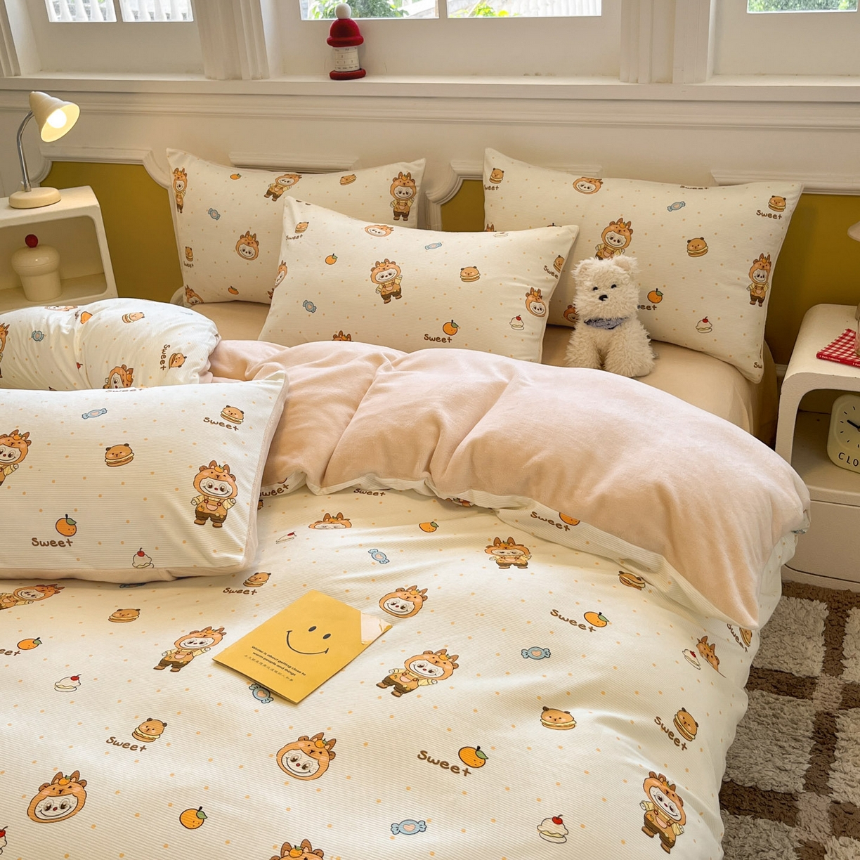 91家纺网 家纺一手货源 找家纺 羚羊语家纺 2025新款灯芯绒 温暖颂系列-印花牛奶绒四件套高克重简约卡通花卉提花加厚保暖床单床笠三件套（买家秀请联系客服!） 温暖颂-卡皮小布