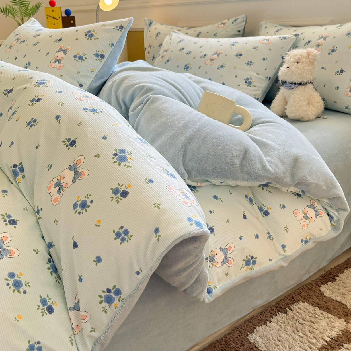 羚羊语家纺 2025新款灯芯绒 温暖颂系列-印花牛奶绒四件套高克重简约卡通花卉提花加厚保暖床单床笠三件套（买家秀请联系客服!） 温暖颂-花间兔