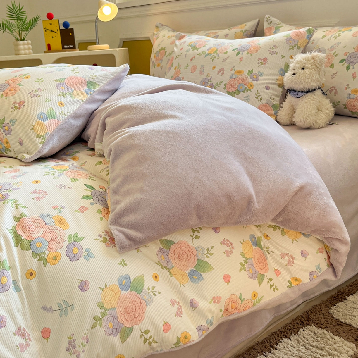 91家纺网 家纺一手货源 找家纺 羚羊语家纺 2025新款灯芯绒 温暖颂系列-印花牛奶绒四件套高克重简约卡通花卉提花加厚保暖床单床笠三件套（买家秀请联系客服!） 温暖颂-初绽