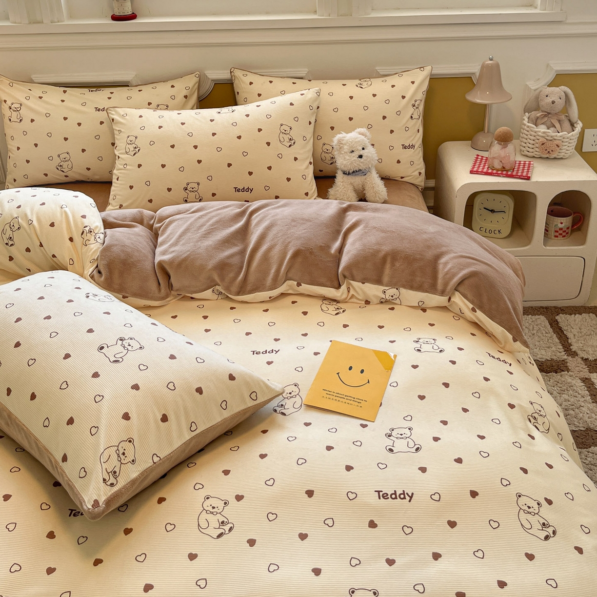 91家纺网 家纺一手货源 找家纺 羚羊语家纺 2025新款灯芯绒 温暖颂系列-印花牛奶绒四件套高克重简约卡通花卉提花加厚保暖床单床笠三件套（买家秀请联系客服!） 温暖颂-小熊奇遇