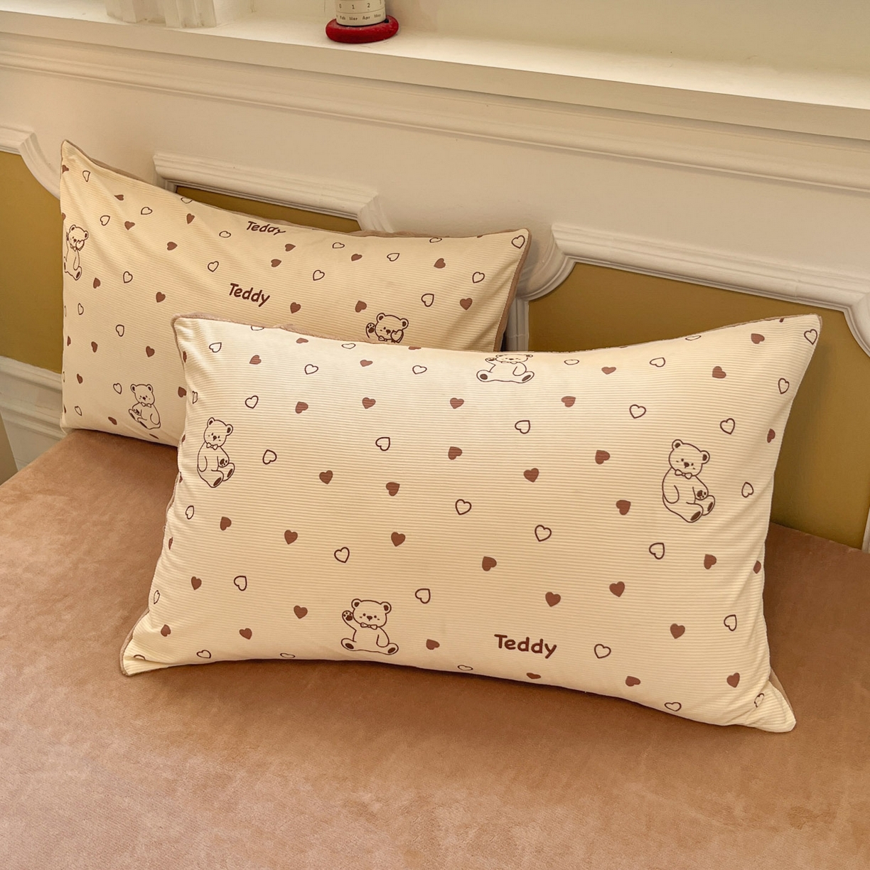 91家纺网 家纺一手货源 找家纺 羚羊语家纺 2025新款灯芯绒 温暖颂系列-印花牛奶绒四件套高克重简约卡通花卉提花加厚保暖床单床笠三件套（买家秀请联系客服!） 温暖颂-小熊奇遇